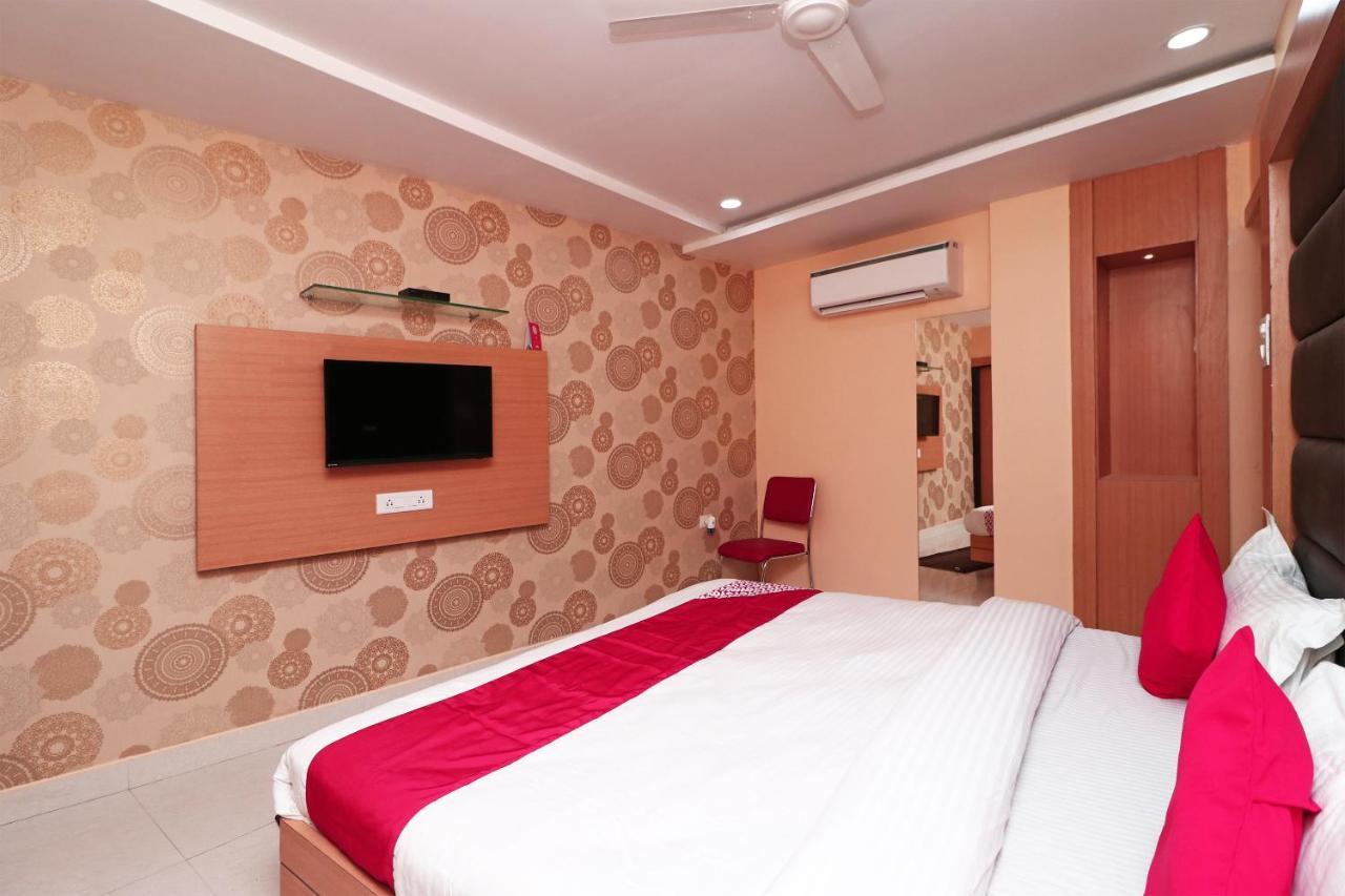 Capital O Hotel Sapphire Inn Gorakhpur Exterior foto