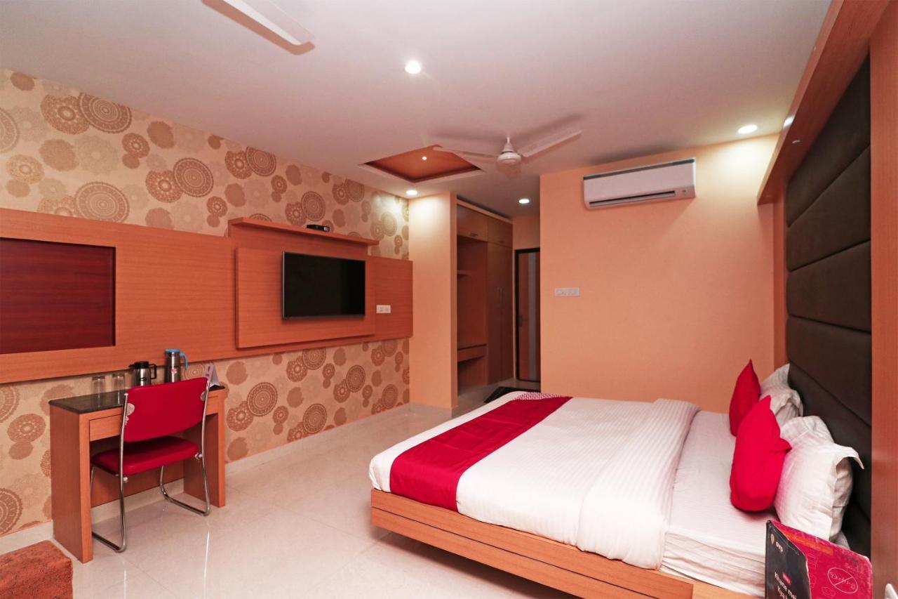 Capital O Hotel Sapphire Inn Gorakhpur Exterior foto